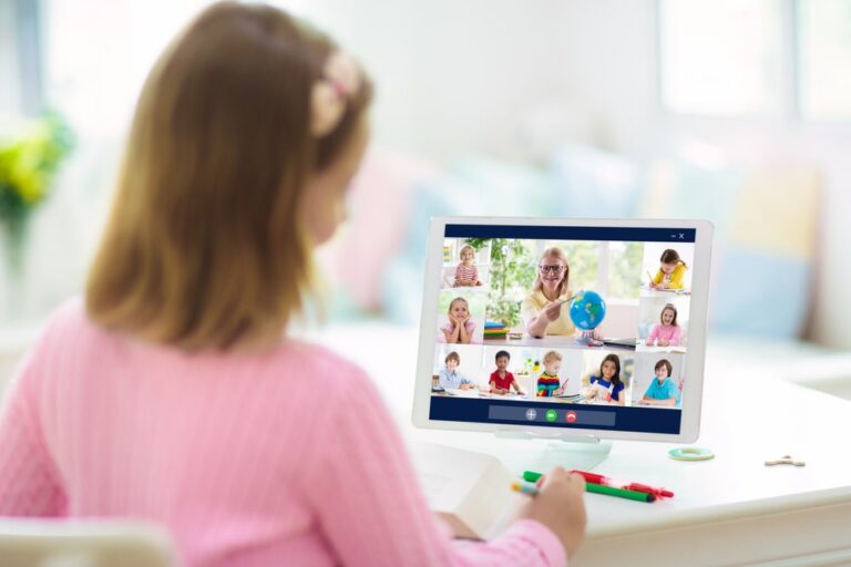 Methods To Introduce And Manage Engaging e-learning For Toddlers