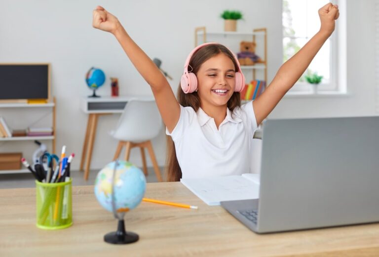 Game-Based Education - Oxford's Rocksfordz