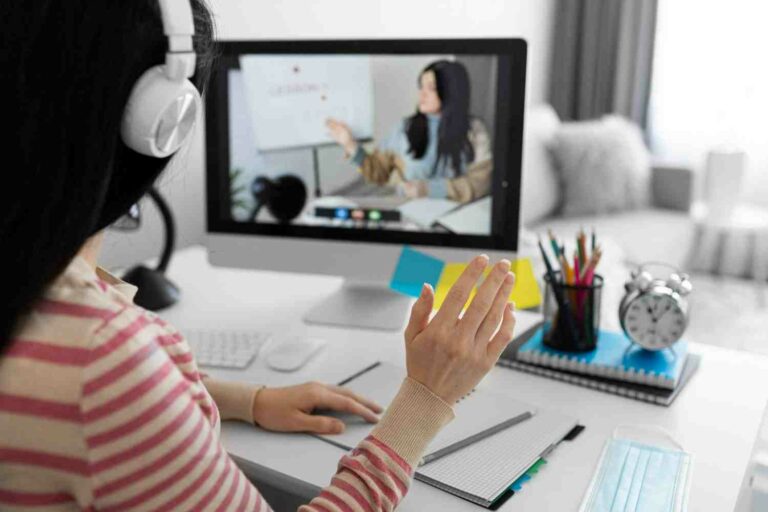 What is hybrid learning - Oxford's Rocksfordz